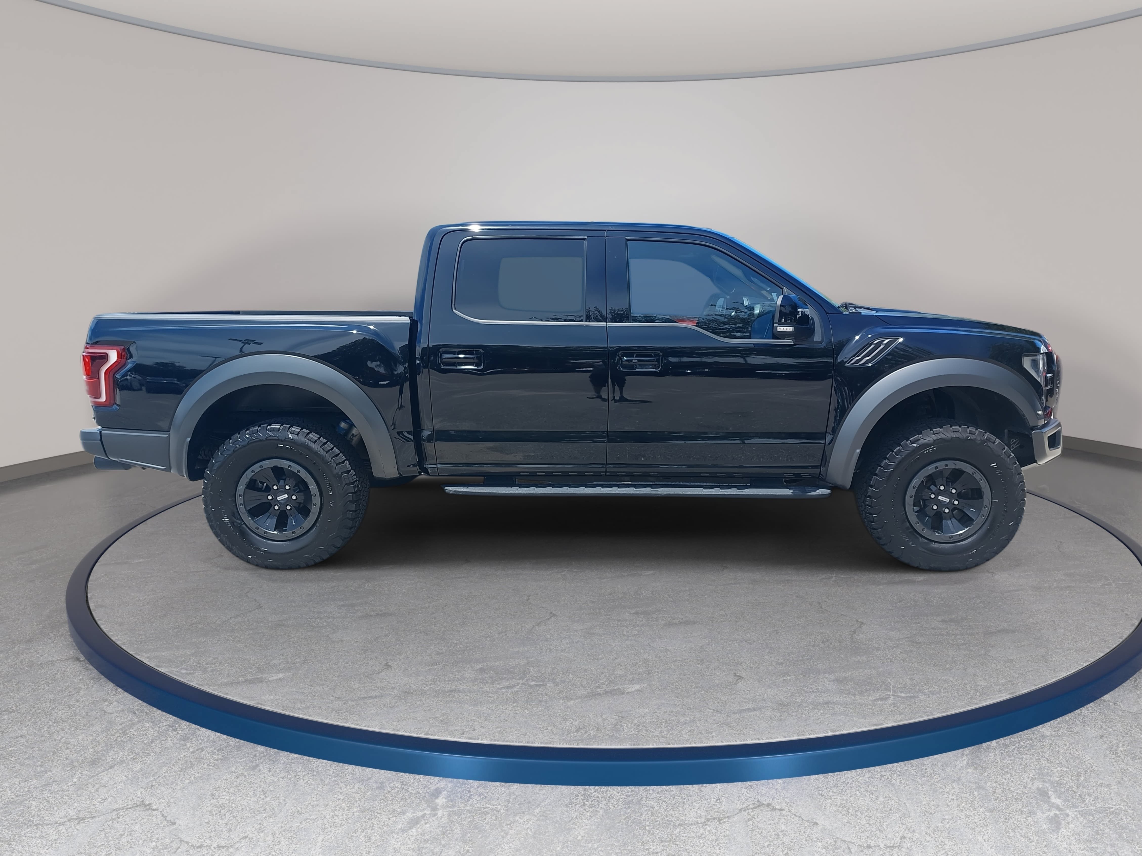 Used 2018 Ford F150 Raptor w/ Equipment Group 802A Luxury AWD/4WD image 4