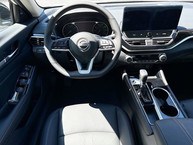 New 2025 Nissan Altima 2.5 SR w/ SR Premium Package image 15