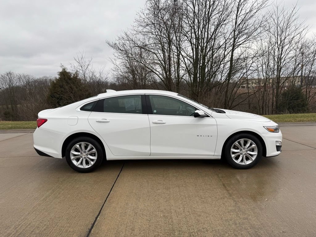 Used 2024 Chevrolet Malibu LT FWD image 2