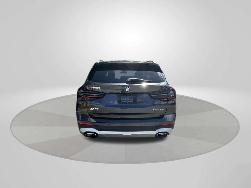 Used 2024 BMW X3 xDrive30i image 6