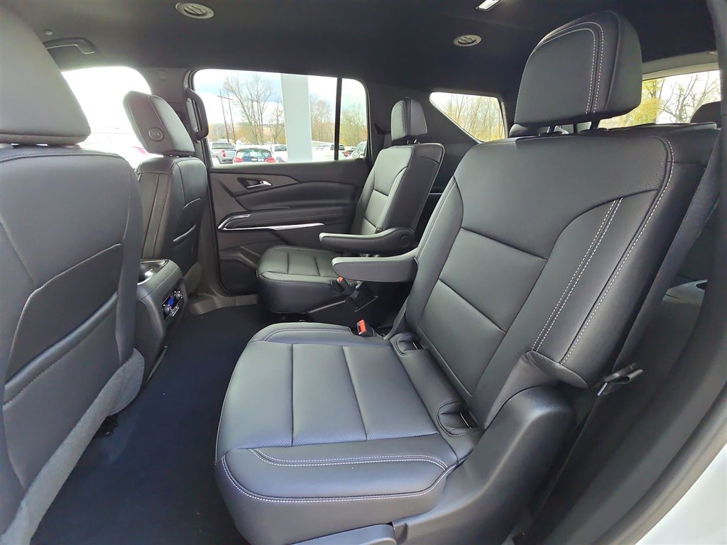 New 2026 Chevrolet Traverse LT w/ Midnight/Sport Edition image 24