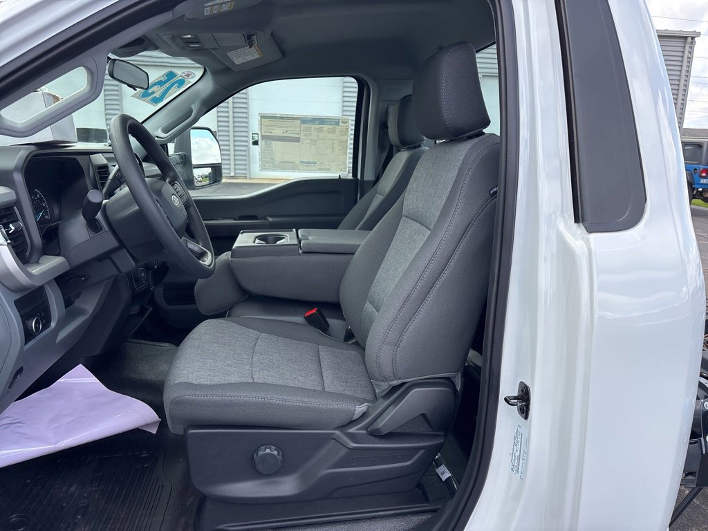 Used 2025 Ford F350 XL w/ XL Chrome Package AWD/4WD image 25