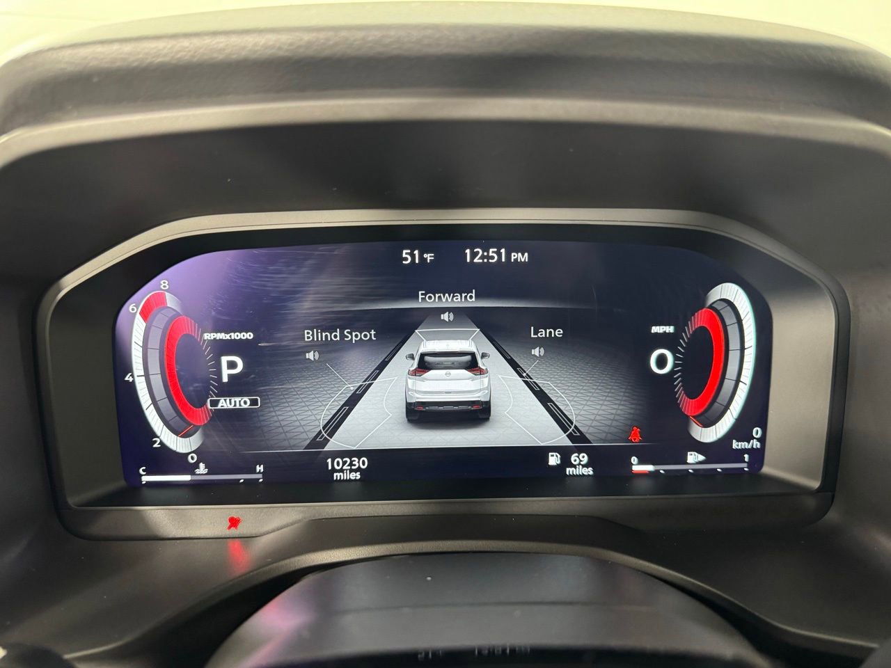 Used 2025 Nissan Rogue Platinum image 25