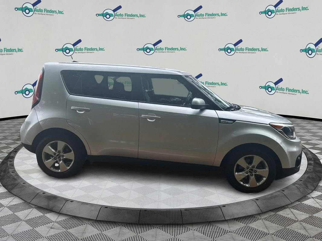 Used 2017 Kia Soul image 4