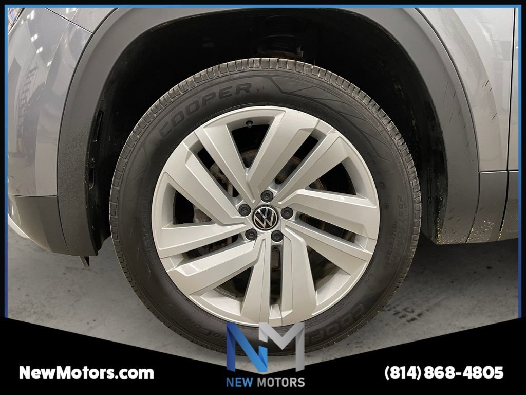 Used 2021 Volkswagen Atlas Cross Sport SE w/ Panoramic Sunroof Package image 14