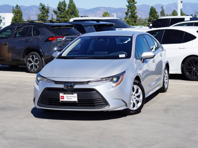 Used 2024 Toyota Corolla LE FWD image 5