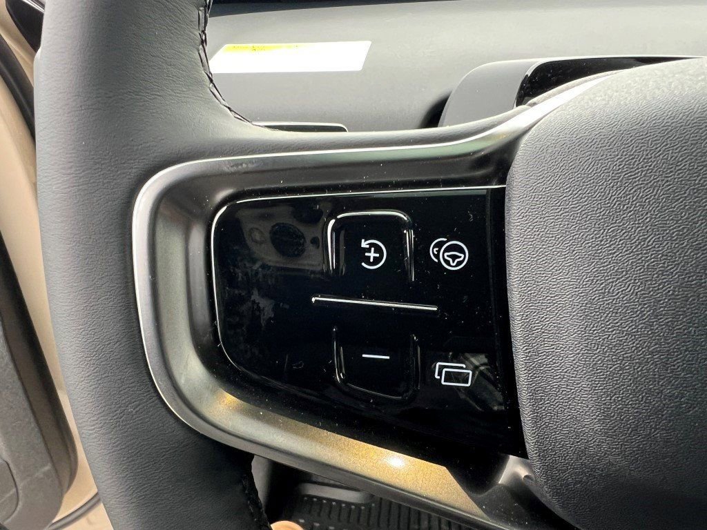 New 2026 Volvo EX30 Plus w/ Protection Package Premier image 19