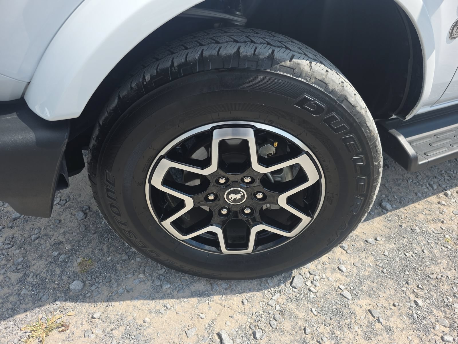 Used 2025 Ford Bronco Outer Banks AWD/4WD image 13