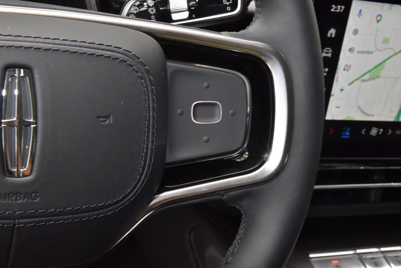 New 2026 Lincoln Nautilus Reserve AWD/4WD image 31