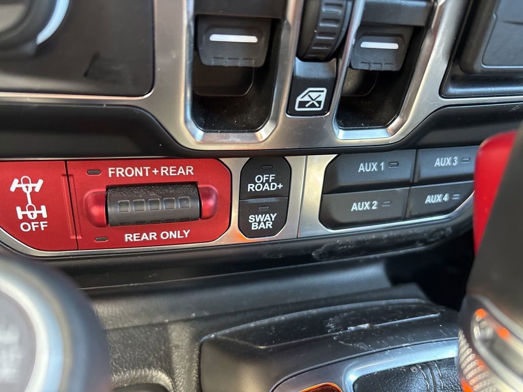 Used 2024 Jeep Wrangler Unlimited Rubicon image 5