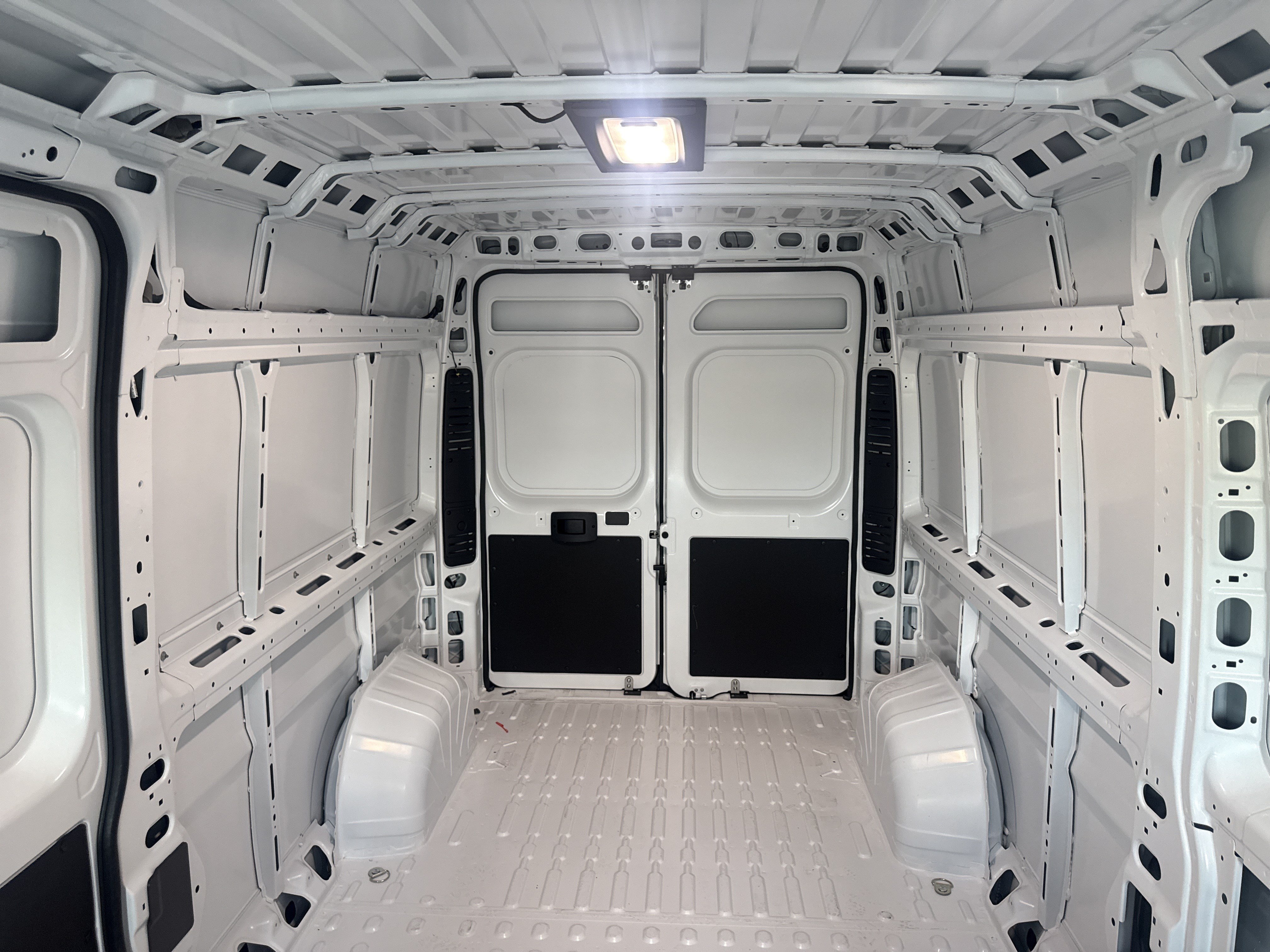 New 2026 RAM ProMaster 2500 w/ Convenience Group FWD image 13