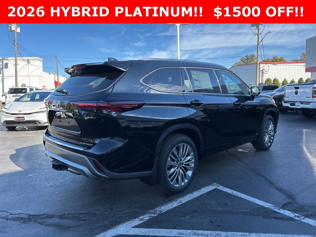 New 2026 Toyota Highlander Platinum image 4