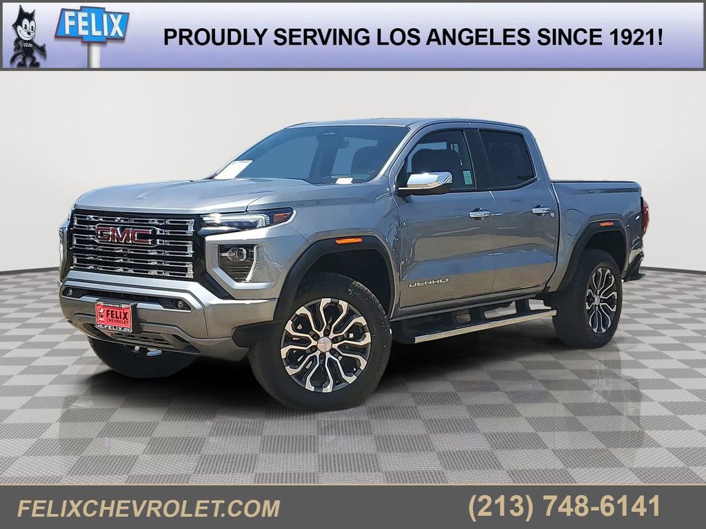 Used 2024 GMC Canyon Denali AWD/4WD image 1