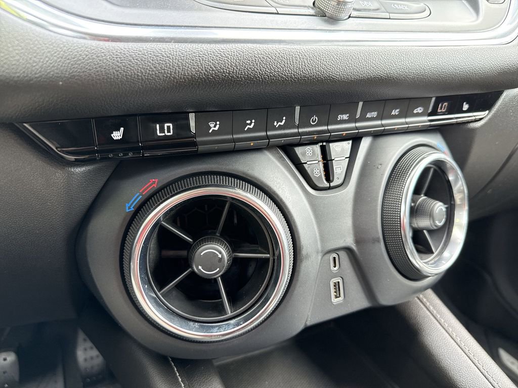 Used 2023 Chevrolet Blazer LT image 18