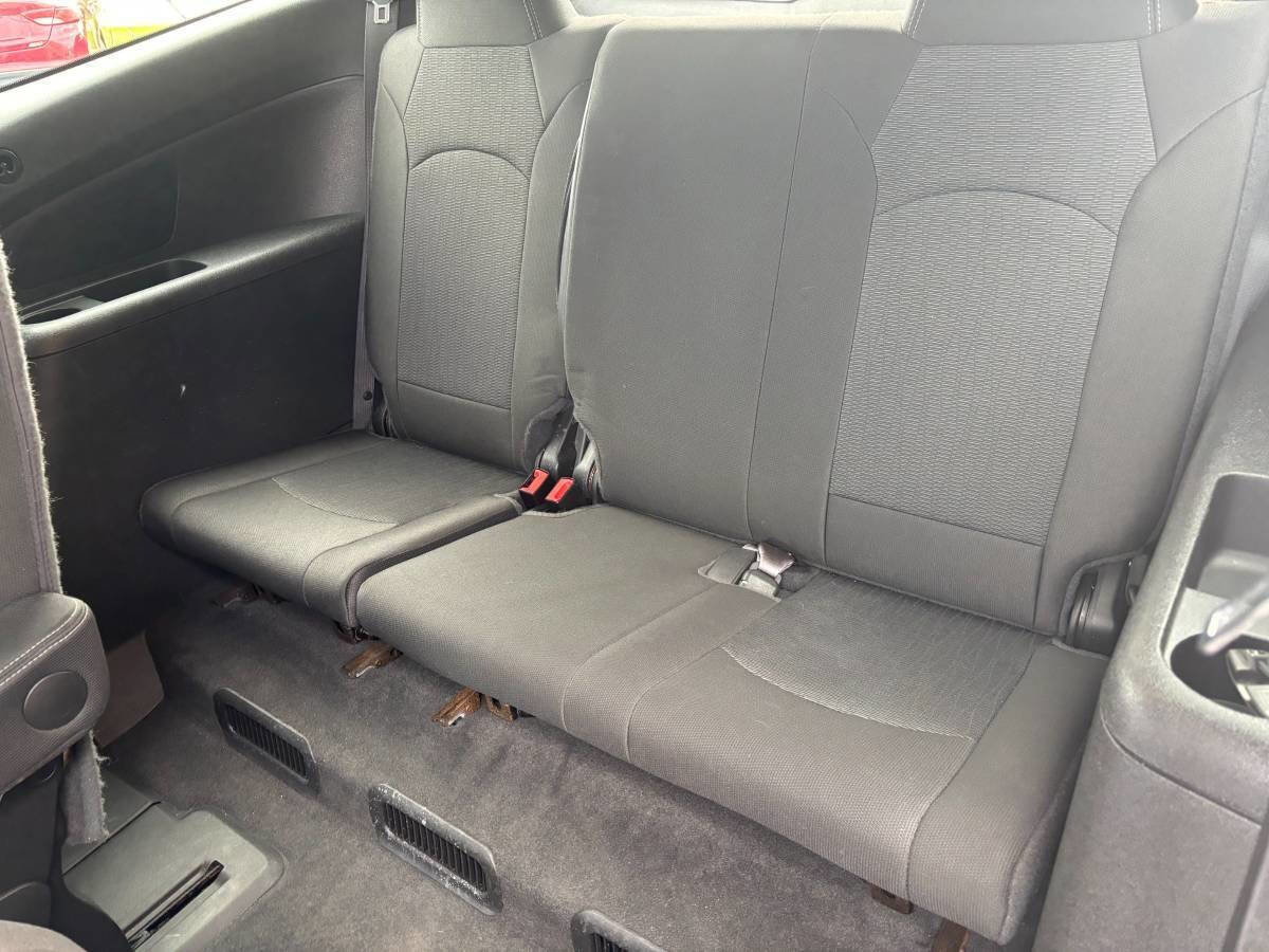 Used 2016 Chevrolet Traverse LT image 12