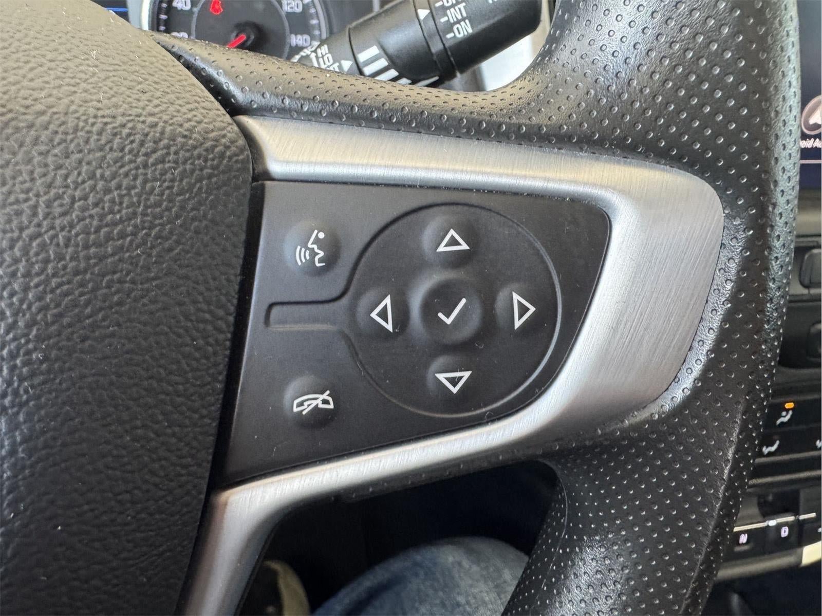 Used 2024 GMC Terrain SLE AWD/4WD image 15