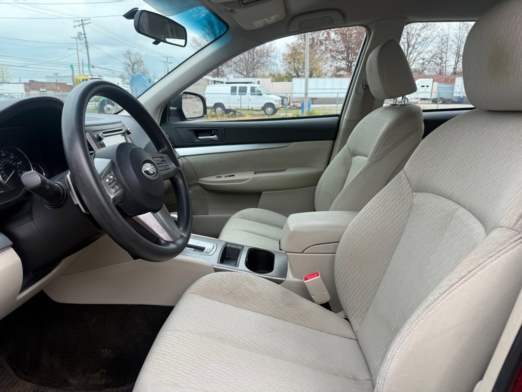 Used 2011 Subaru Outback 2.5i image 8