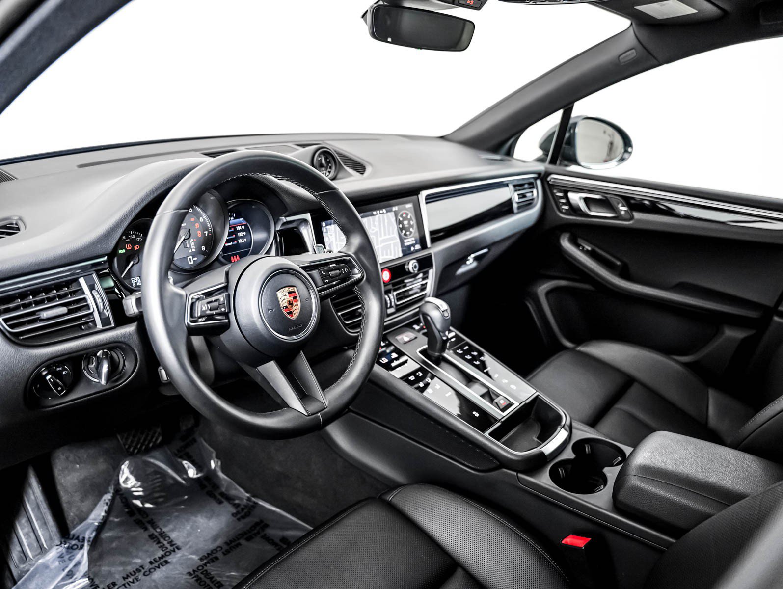 Used 2026 Porsche Macan AWD/4WD image 4