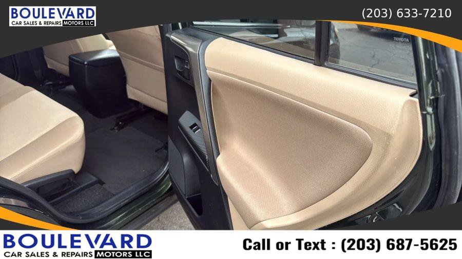 Used 2013 Toyota RAV4 XLE AWD/4WD image 30