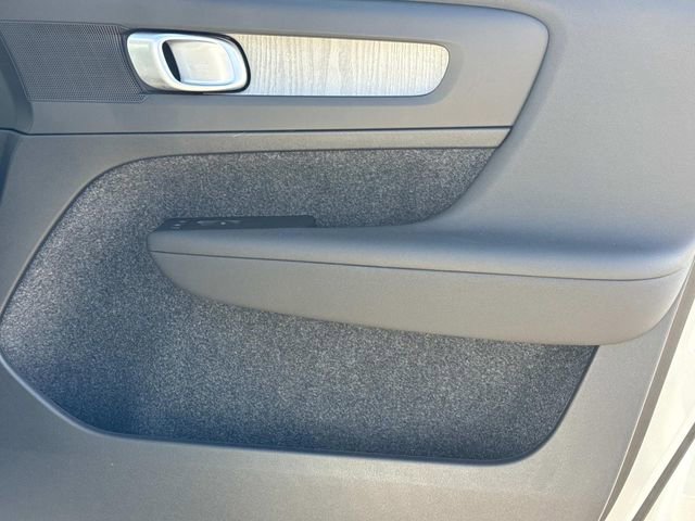 New 2026 Volvo XC40 B5 Core image 16