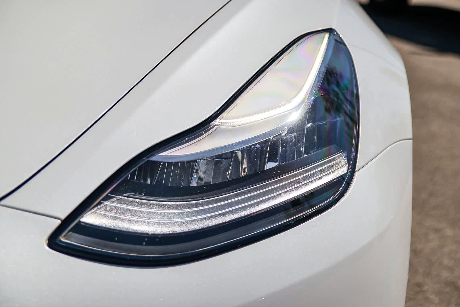 Used 2020 Tesla Model 3 Standard Range Plus RWD image 10