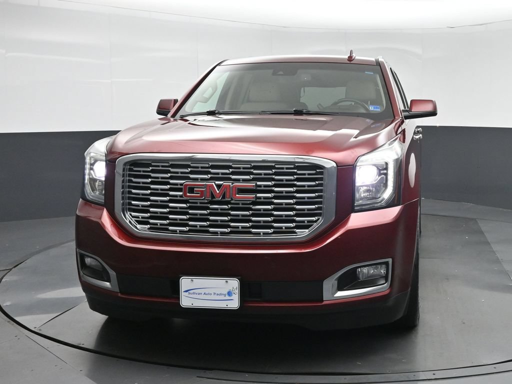 Used 2018 GMC Yukon Denali w/ Denali Ultimate Package AWD/4WD image 2