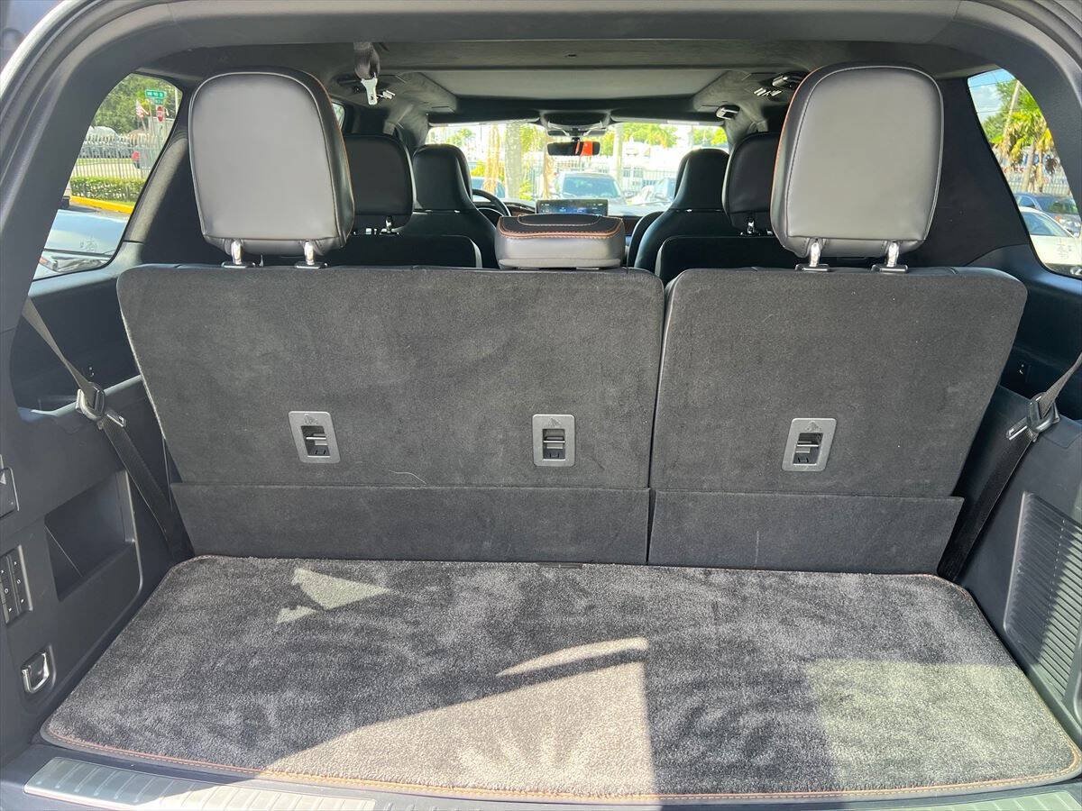 Used 2022 Lincoln Navigator Black Label AWD/4WD image 19