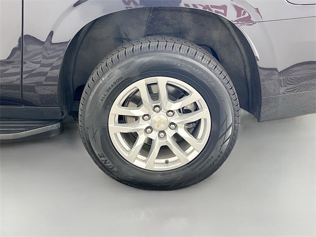 Used 2024 Chevrolet Suburban LT image 38
