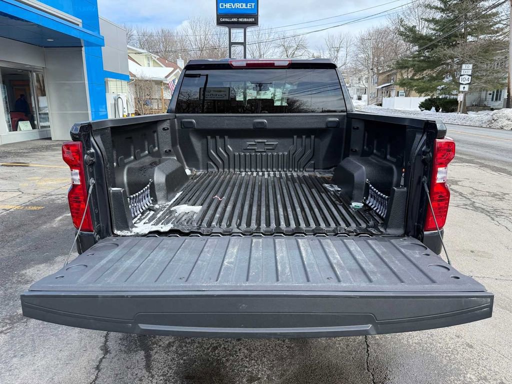 Used 2024 Chevrolet Silverado 1500 LT image 27