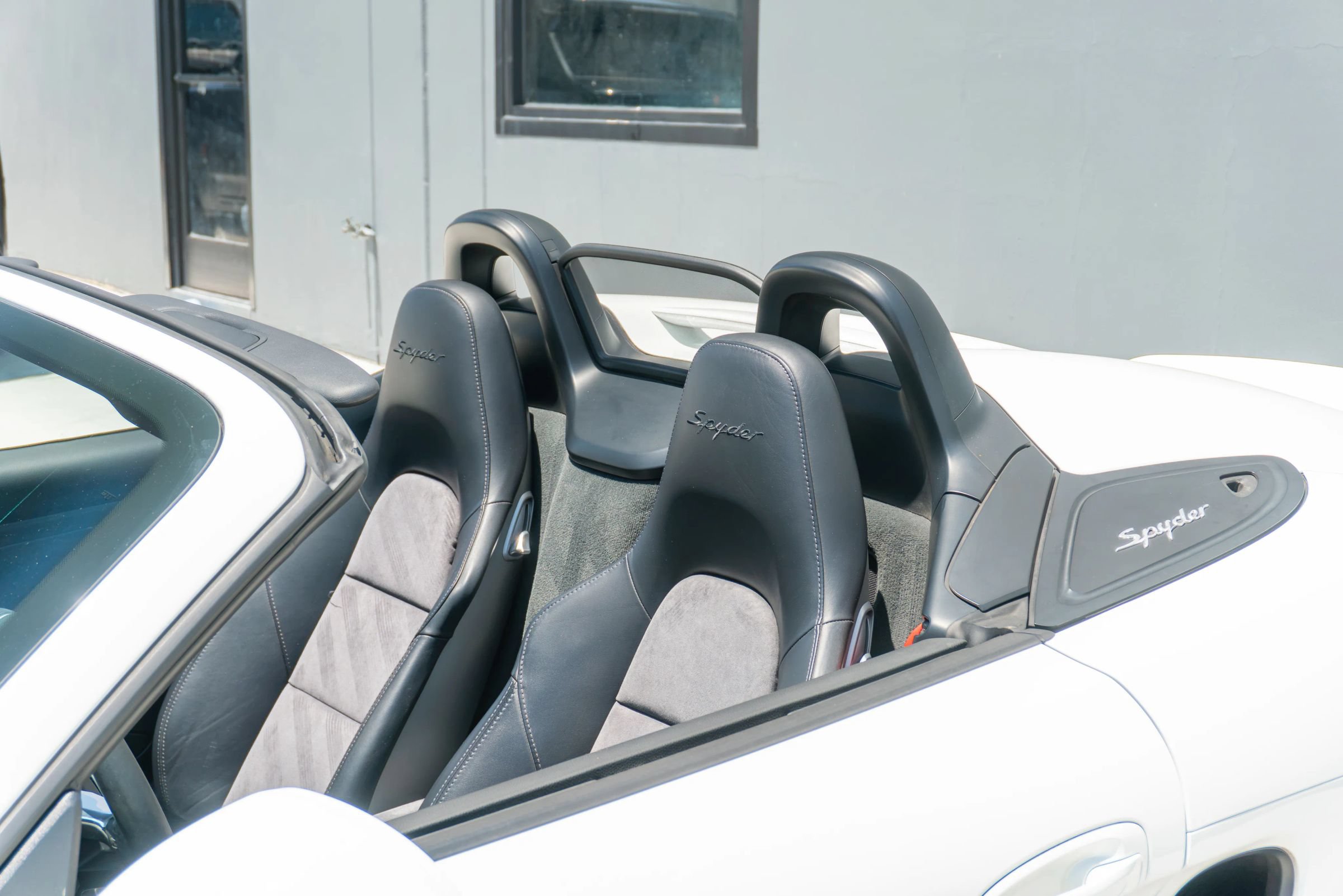 Used 2016 Porsche Boxster Spyder RWD image 13
