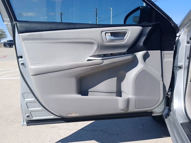 Used 2016 Toyota Camry XLE image 15