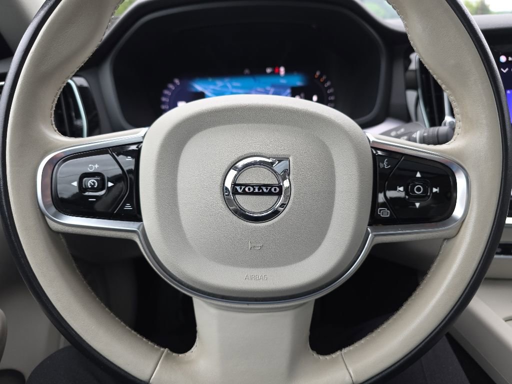 Used 2024 Volvo S60 B5 Core AWD/4WD image 16