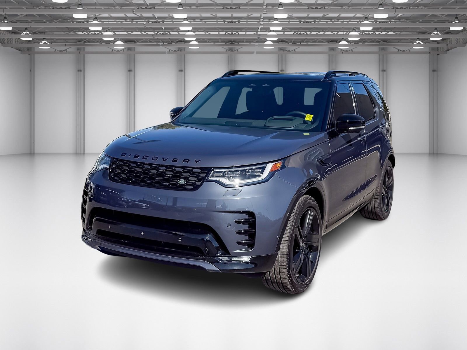 Used 2025 Land Rover Discovery Dynamic SE