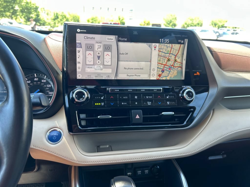 Certified 2021 Toyota Highlander Limited AWD/4WD image 20