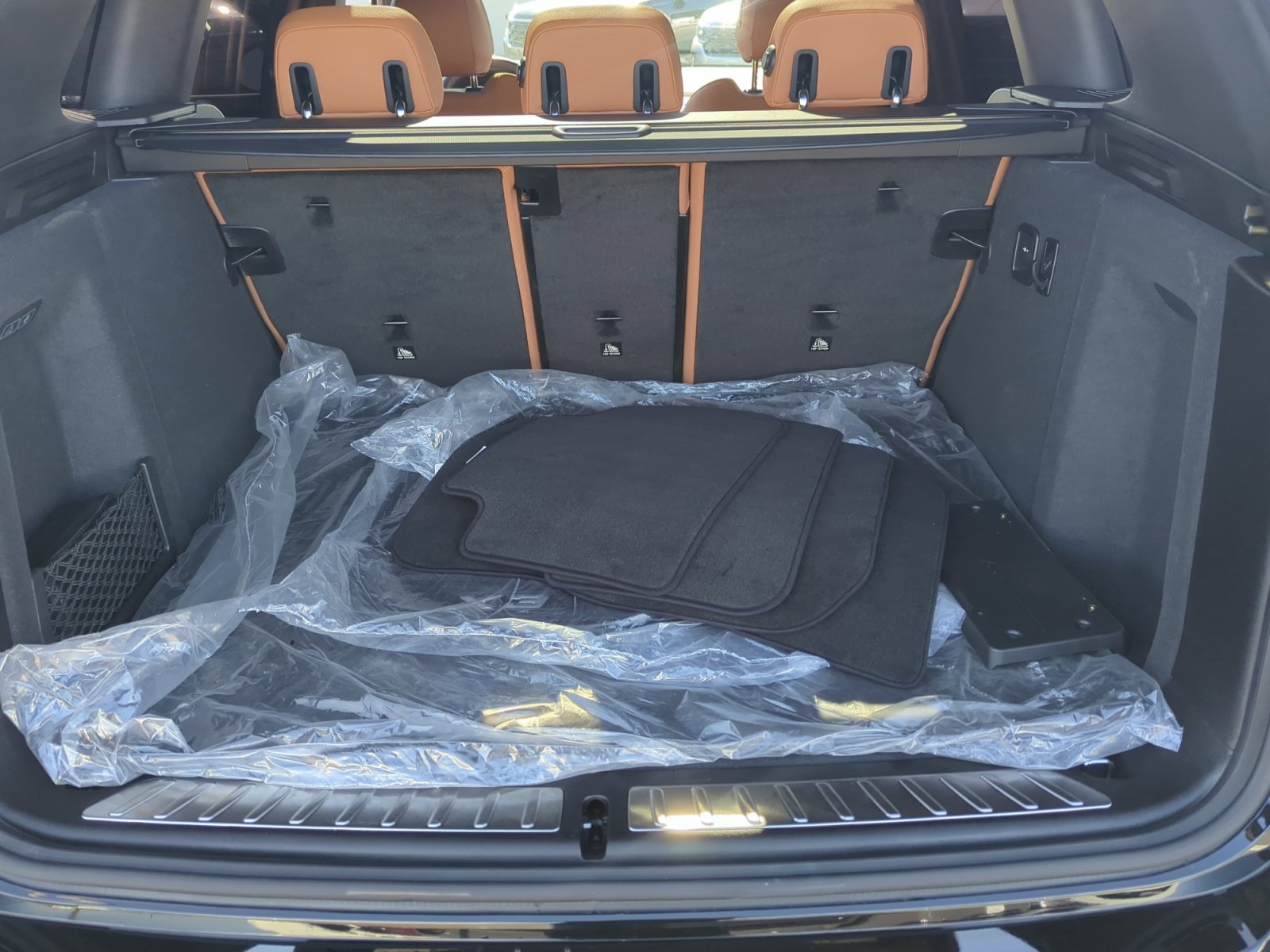 Used 2024 BMW X3 sDrive30i w/ Convenience Package image 32