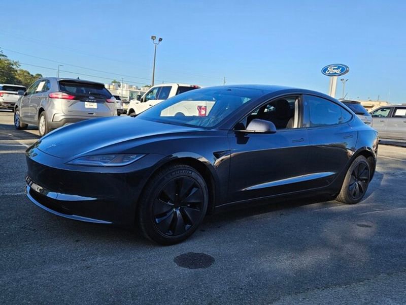 Used 2025 Tesla Model 3 Long Range image 4