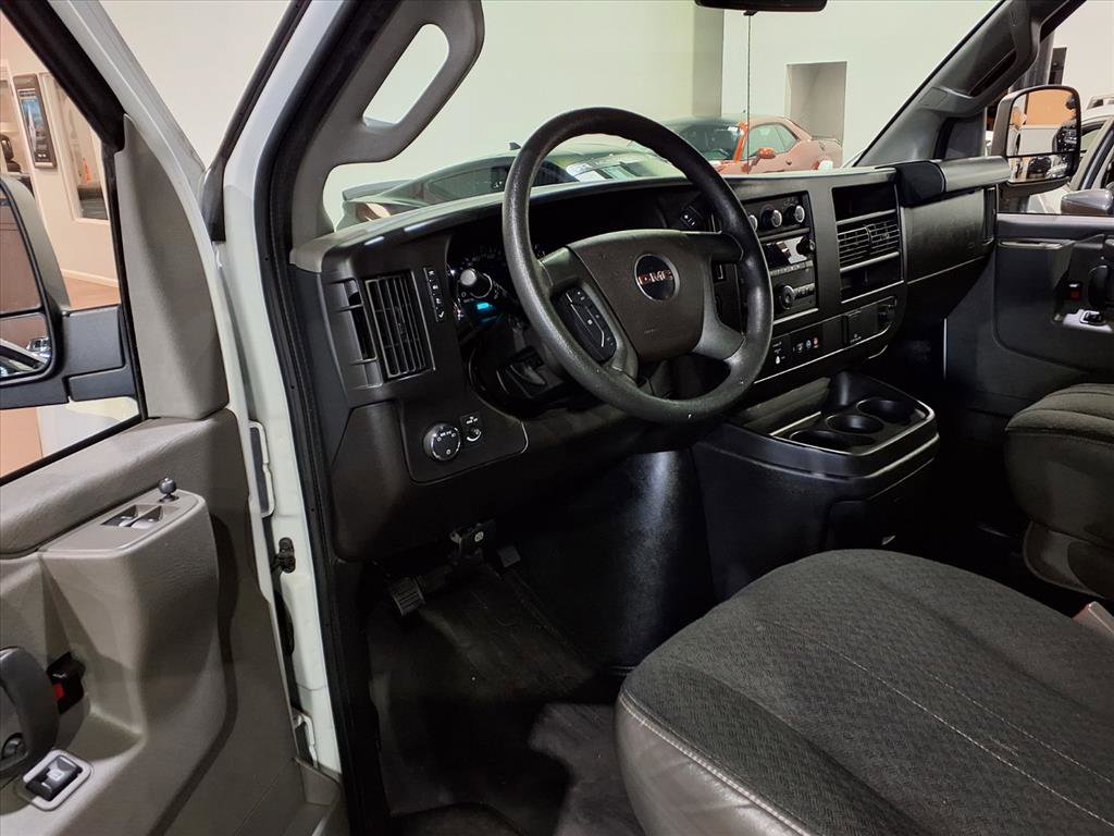 Used 2023 GMC Savana 2500 w/ Driver Convenience Package image 7
