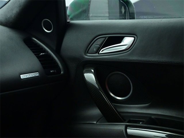Used 2009 Audi R8 V8 w/ Enhanced Leather Pkg image 23