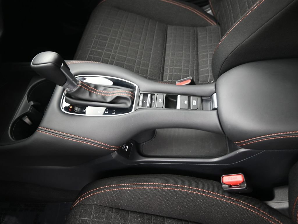 Used 2025 Honda HR-V Sport image 16