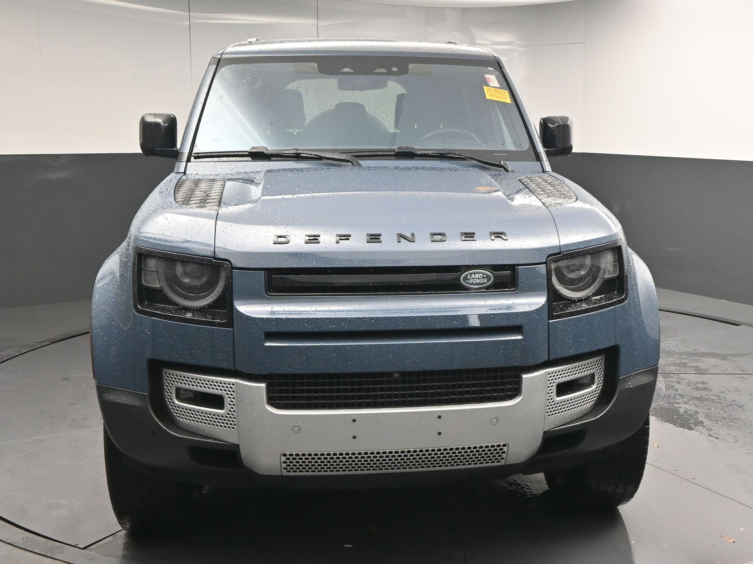 Used 2020 Land Rover Defender 110 HSE image 2