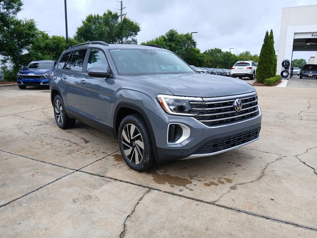 New 2026 Volkswagen Atlas SE