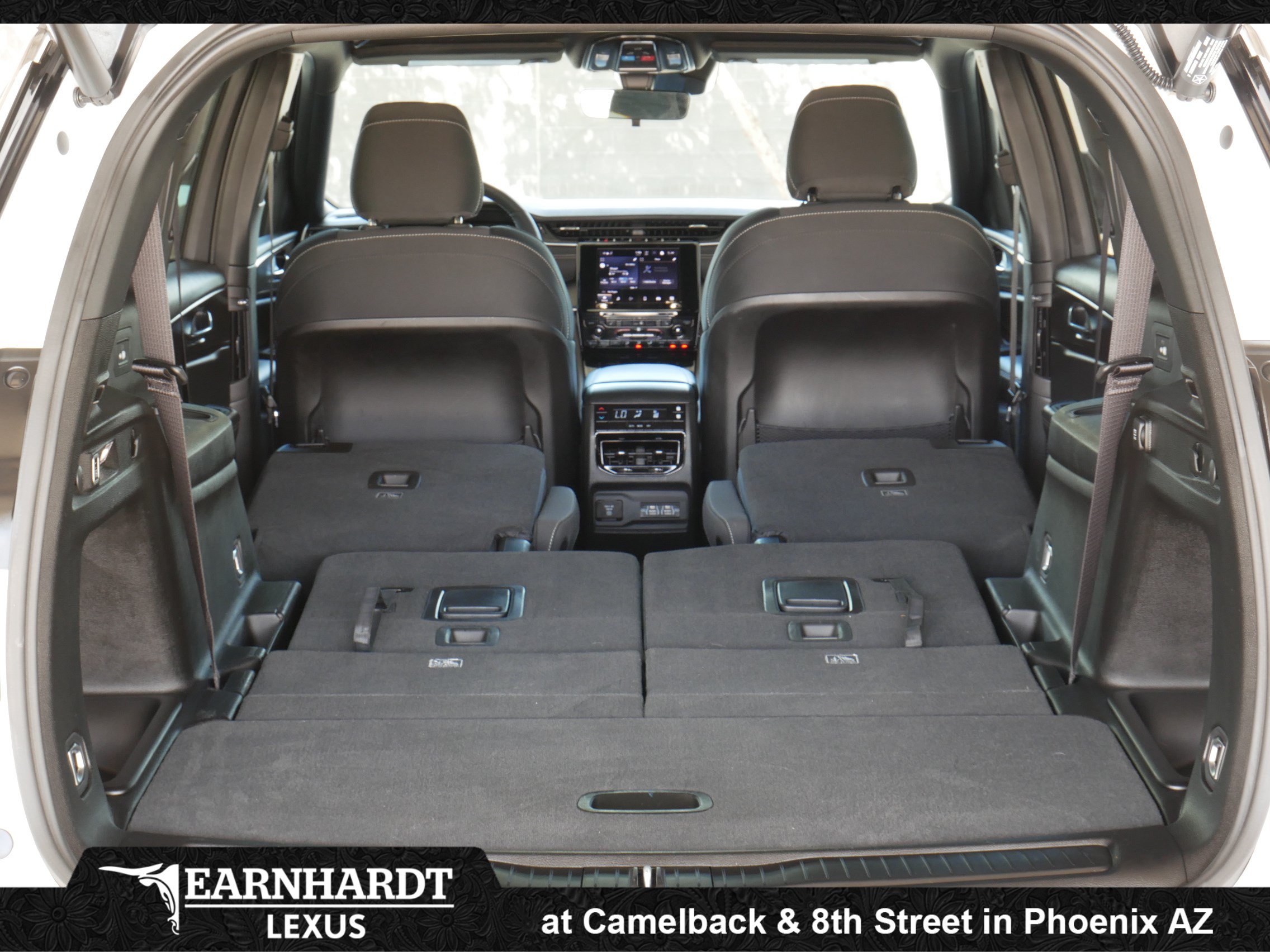 Used 2025 Jeep Grand Cherokee L Laredo RWD image 33