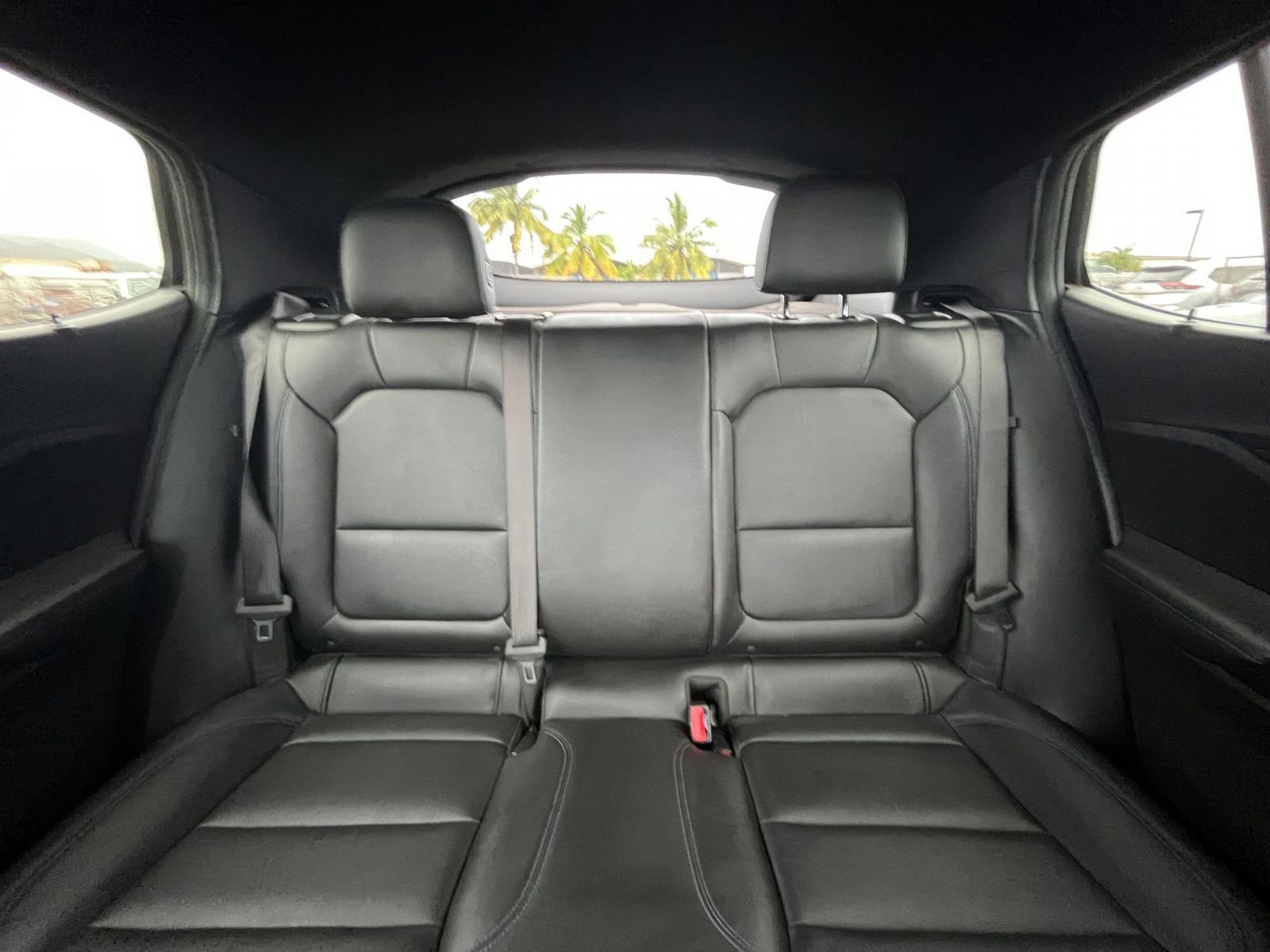 Used 2025 Buick Envista Sport Touring image 37