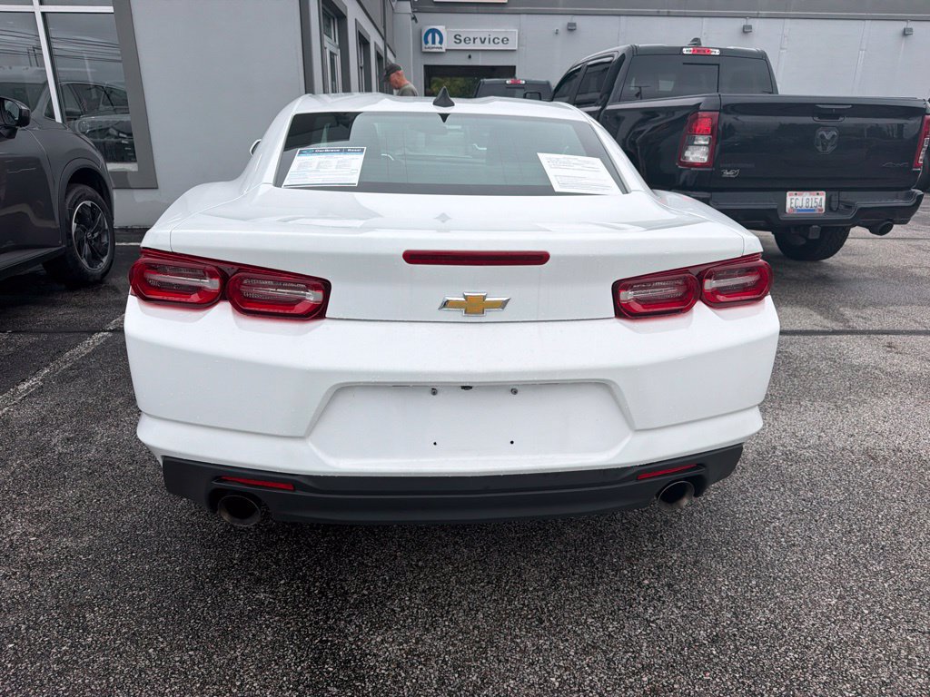Used 2019 Chevrolet Camaro LT w/ Technology Package RWD image 3