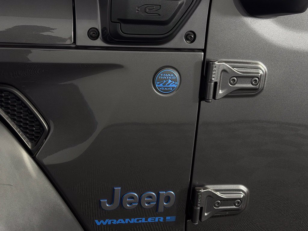 Used 2023 Jeep Wrangler Unlimited w/ 8.4" Radio Group AWD/4WD image 11
