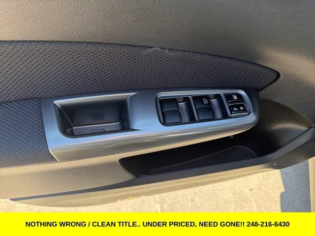Used 2012 Subaru Forester 2.5X w/ Popular Pkg 3 AWD/4WD image 16