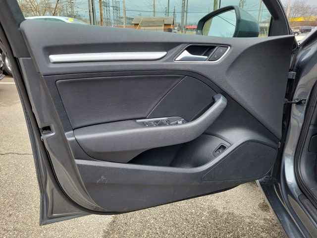 Used 2016 Audi A3 2.0T Premium image 17