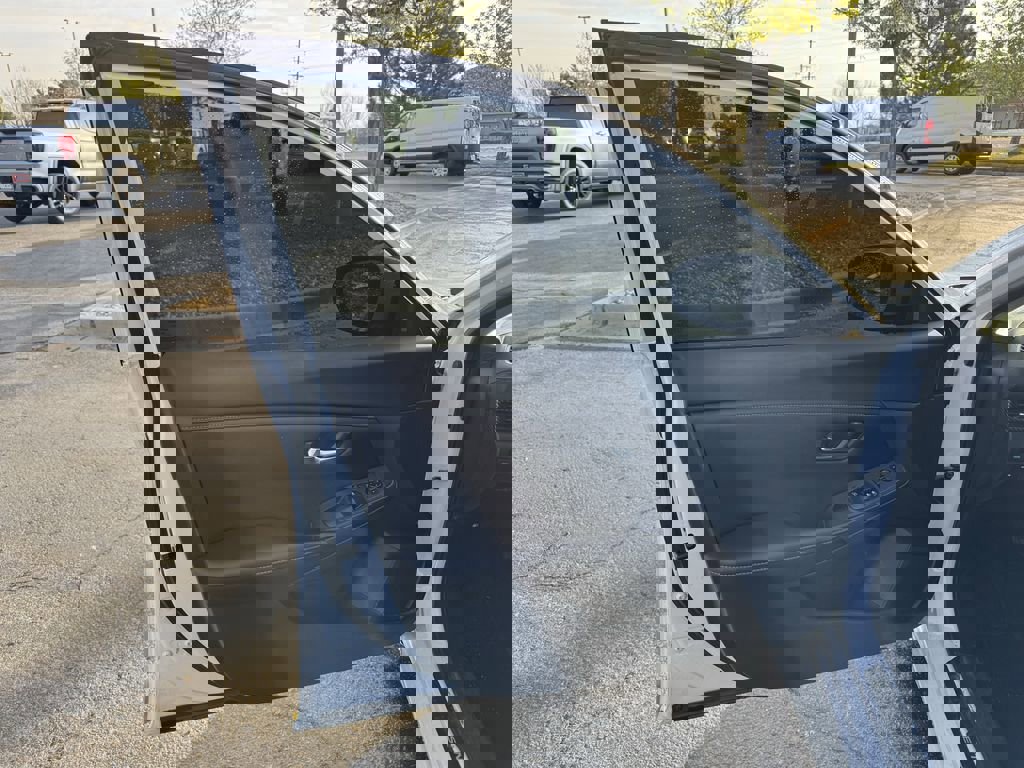 Used 2022 Nissan Sentra SV w/ Trunk Package image 6