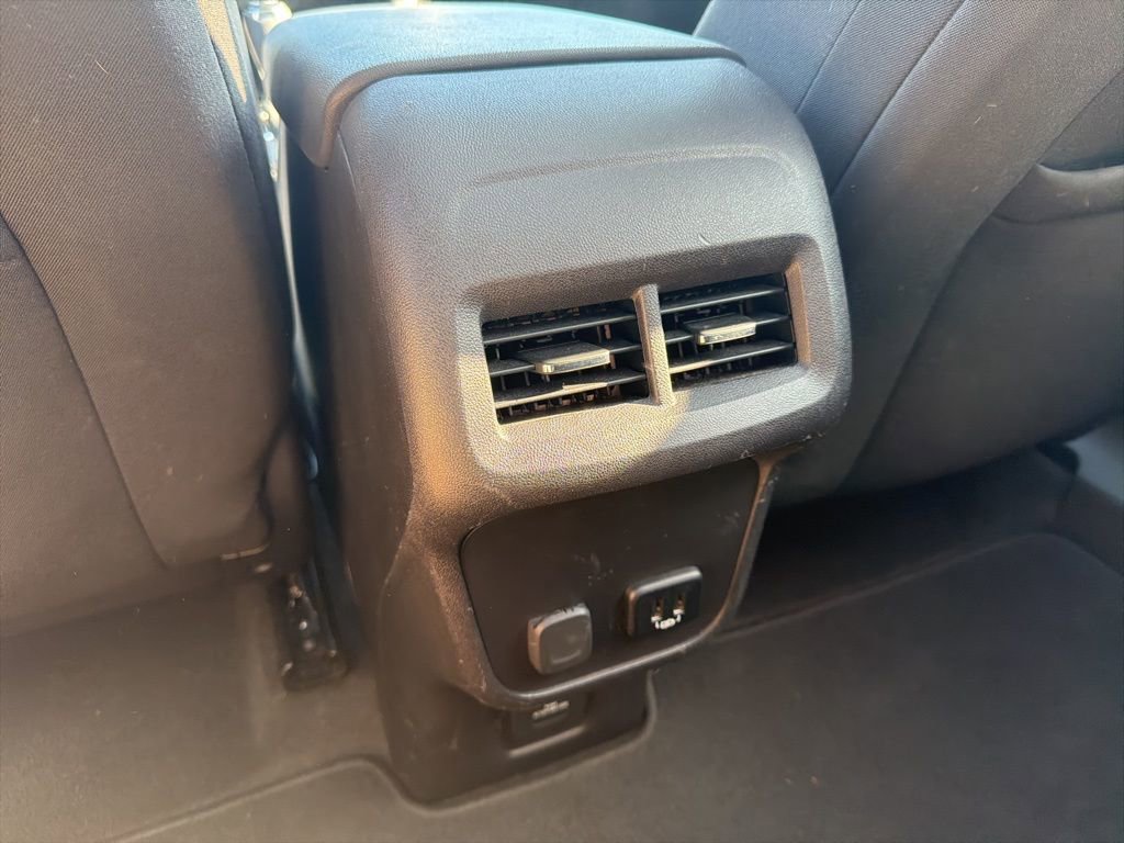 Used 2018 Chevrolet Equinox LT w/ Sun & Infotainment Package image 37