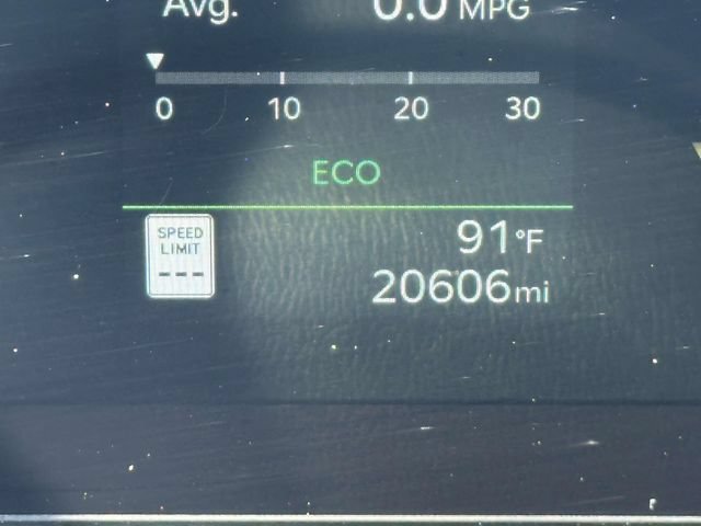 Used 2025 Kia Carnival LX FWD image 29